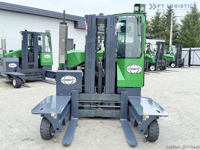 Four-way forklift Combilift C3000 DIESEL TRIPLEX 4900 POSITIONER