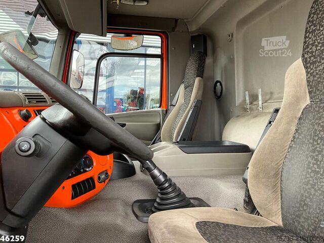 Vrachtwagen met kraan DAF FAD 85 CF 460 8x4 Palfinger 72 Tonmeter laadkra...