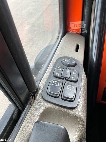 Vrachtwagen met kraan DAF FAD 85 CF 460 8x4 Palfinger 72 Tonmeter laadkra...