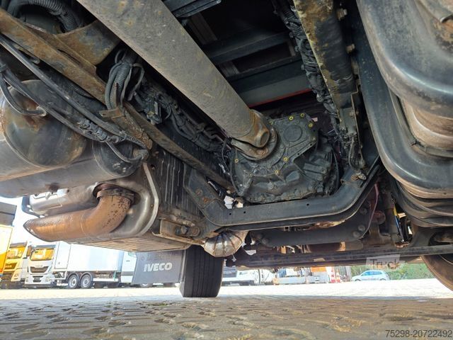 Samochód do przewozu napojów IVECO Stralis 420 / Ladebordwand / Lenkachse /Liftache