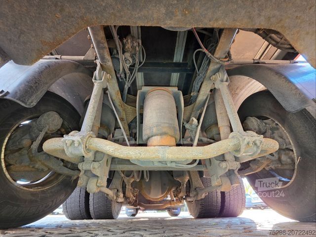 Samochód do przewozu napojów IVECO Stralis 420 / Ladebordwand / Lenkachse /Liftache