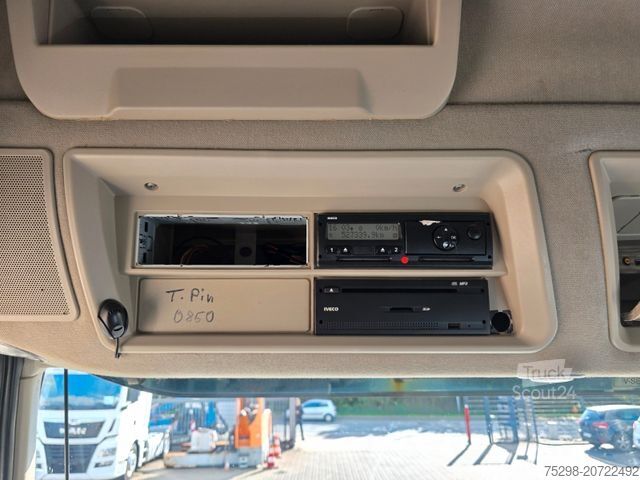 Samochód do przewozu napojów IVECO Stralis 420 / Ladebordwand / Lenkachse /Liftache