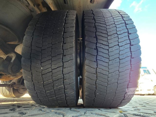 Samochód do przewozu napojów IVECO Stralis 420 / Ladebordwand / Lenkachse /Liftache