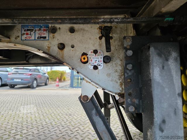 Kippers oplegger KÄSSBOHRER ASS 372 Schwergut / mit Abschiebetec. / Asphalt
