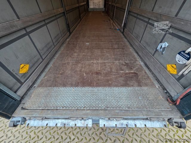 Auflieger mit Pritsche & Plane SCHMITZ CARGOBULL SCS 24 / Staplerhalter. / Palettenk. / Lenkachse