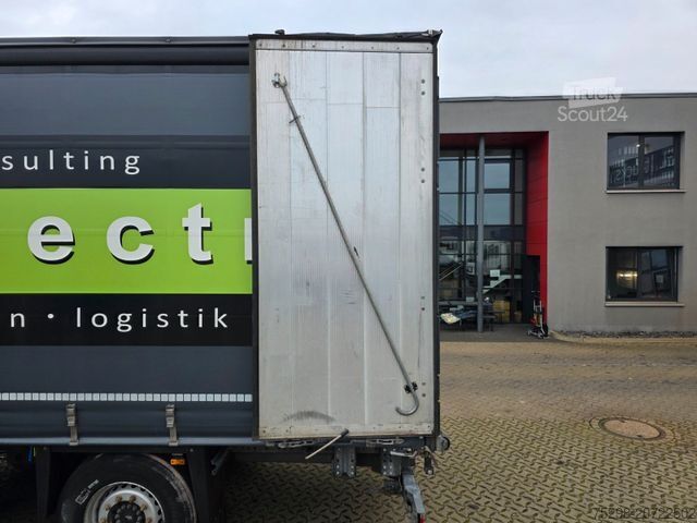 Auflieger mit Pritsche & Plane SCHMITZ CARGOBULL SCS 24 / Staplerhalter. / Palettenk. / Lenkachse