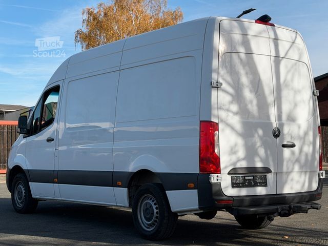 Ван с висока покривка MERCEDES-BENZ Sprinter 319*3.0L*V6*L2H2*Automatik*AHK*Klima
