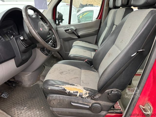 Panelová dodávka MERCEDES-BENZ Sprinter L2H1 Kombi*Tourer 215*Motorschaden