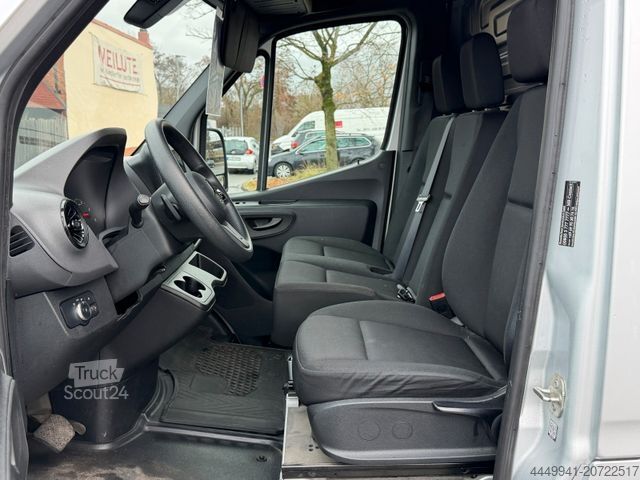 Ван с висока покривка MERCEDES-BENZ Sprinter 315*L2H2*RWD*Automatik*Klima*PDC*Kamera