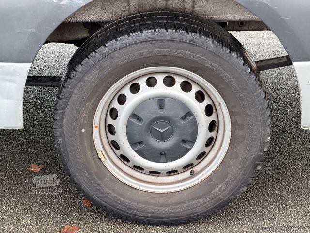 Ван с висока покривка MERCEDES-BENZ Sprinter 315*L2H2*RWD*Automatik*Klima*PDC*Kamera