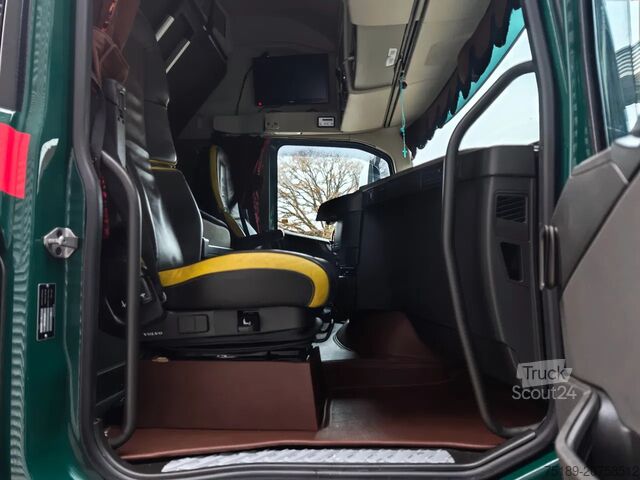 Smagā slodze Volvo FH 16 750 8x4 235 Ton!
