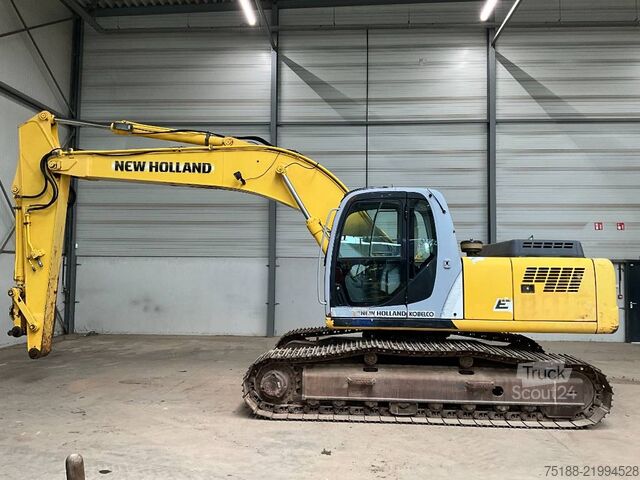 Lánctalpas kotrógép New Holland E 215