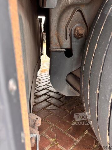 Transport refrigerat/congelat LAMBERET Maxima, 1300  LBW Taillfit , 265 cm height, Pal...