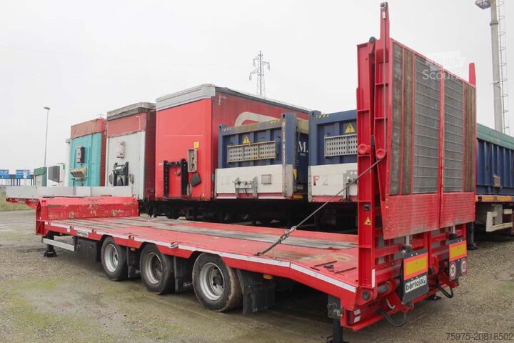 Semirimorchio ribassato per il trasporto di macchine edili bertoja semirimorchio carrellone 3assi 11.80m