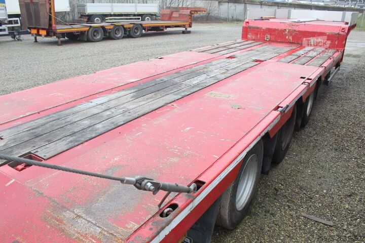 Semirimorchio ribassato per il trasporto di macchine edili bertoja semirimorchio carrellone 3assi 11.80m