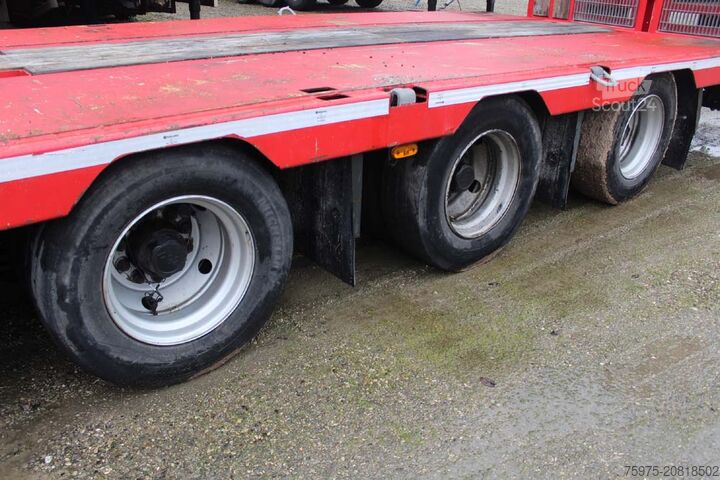 Semirimorchio ribassato per il trasporto di macchine edili bertoja semirimorchio carrellone 3assi 11.80m