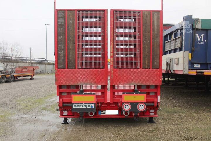 Semirimorchio ribassato per il trasporto di macchine edili bertoja semirimorchio carrellone 3assi 11.80m