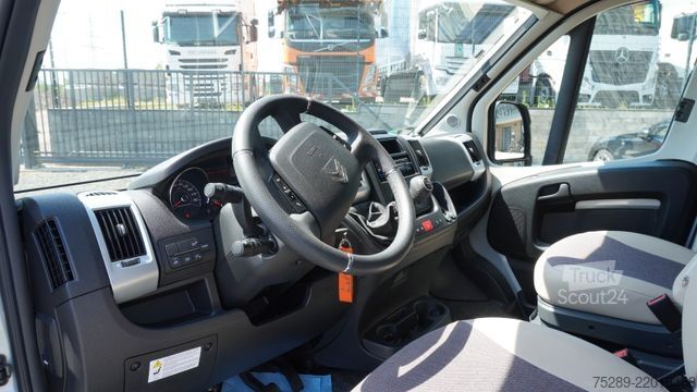 Camper BÜRSTNER Campeo 640 Thule Kastenwagen