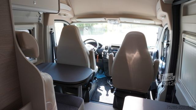 Camper BÜRSTNER Campeo 640 Thule Kastenwagen