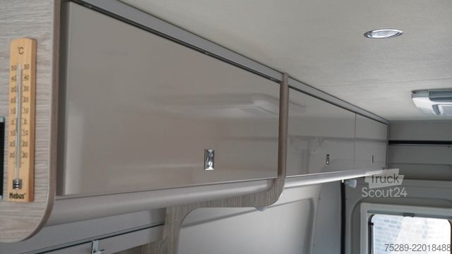 Camper BÜRSTNER Campeo 640 Thule Kastenwagen