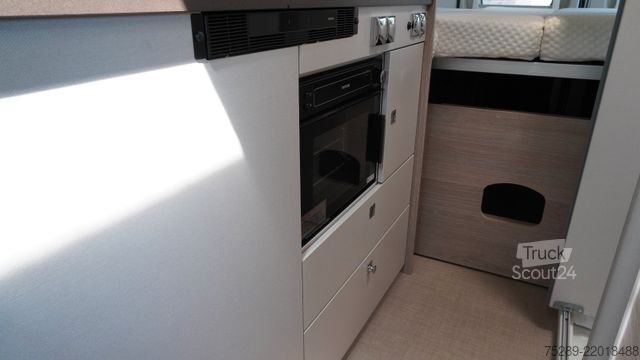 Camper BÜRSTNER Campeo 640 Thule Kastenwagen
