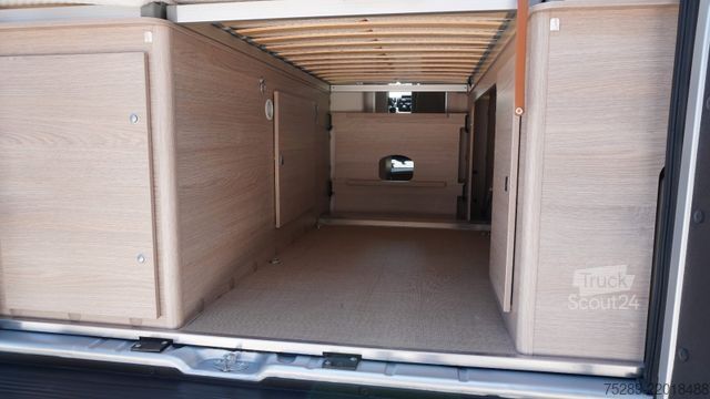 Camper BÜRSTNER Campeo 640 Thule Kastenwagen
