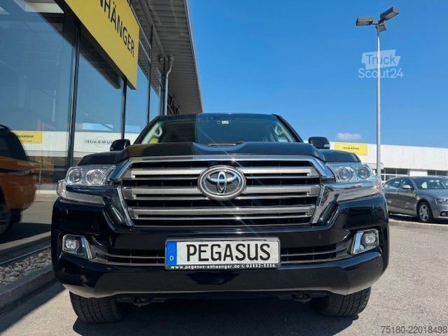 Пикап TOYOTA Land Cruiser V8 4,5 D Geländewagen SUV