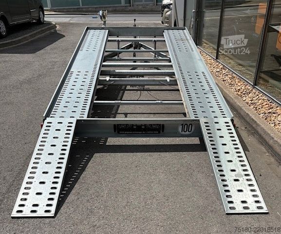 Avtoprikolica za prevoz vozil HUMBAUR FTK 274022 Autotransporter 2,7t. 1. Hand