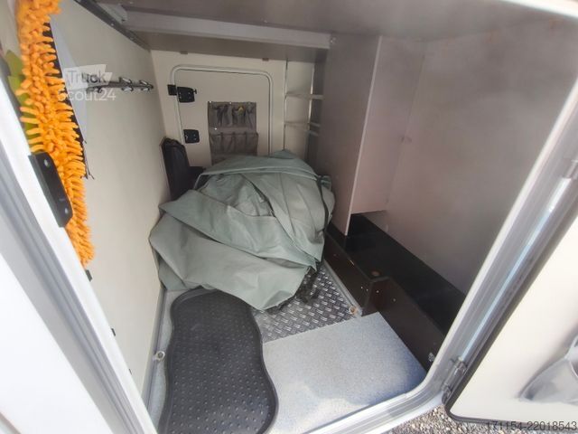 Integrált lakóautó BÜRSTNER Limited T690, AHK, Klima, Automatik, Hubbett