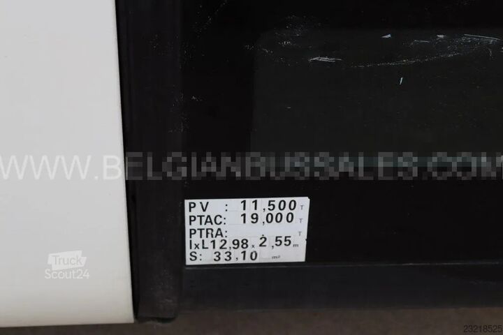 Mercedes-Benz Intouro ME 12,98 m / rullstolslift Mercedes-Benz Intouro ME 12,98m / Lift