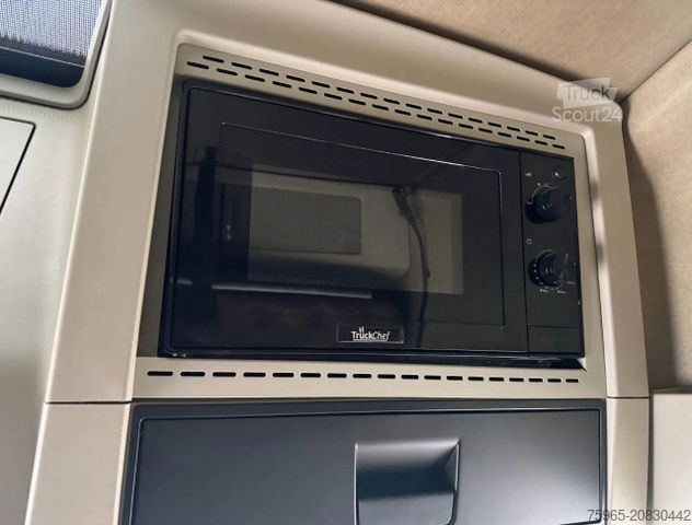 Standard nyergesvontató VOLVO FH GLOBETROTTER 6X2 701.000 KM SUPER CONDITION N