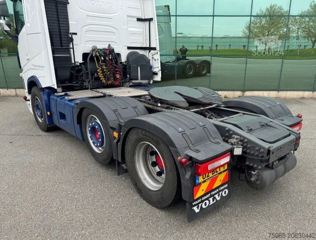 Standard nyergesvontató VOLVO FH GLOBETROTTER 6X2 701.000 KM SUPER CONDITION N