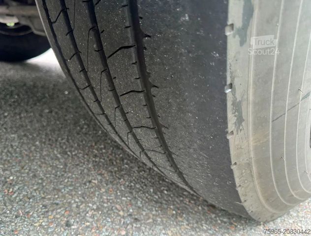 Standard nyergesvontató VOLVO FH GLOBETROTTER 6X2 701.000 KM SUPER CONDITION N