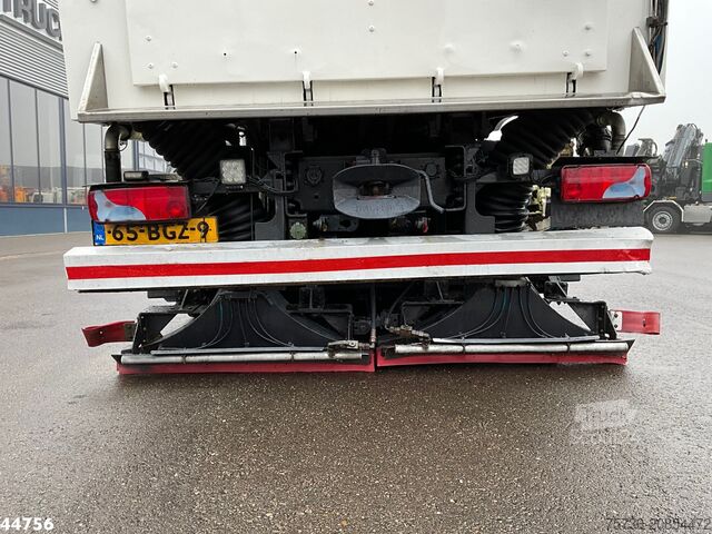 Road sweeper MAN TGS 26.440 Euro 6 Beam S14000 Wegdekreiniger