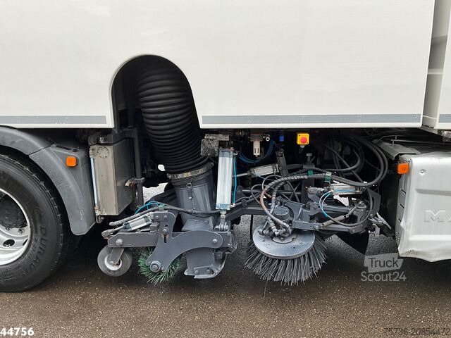 Road sweeper MAN TGS 26.440 Euro 6 Beam S14000 Wegdekreiniger