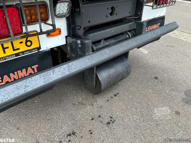 Tipper with crane DAF FAN LF 220 Euro 6 Hiab 11 Tonmeter laadkraan Ju...