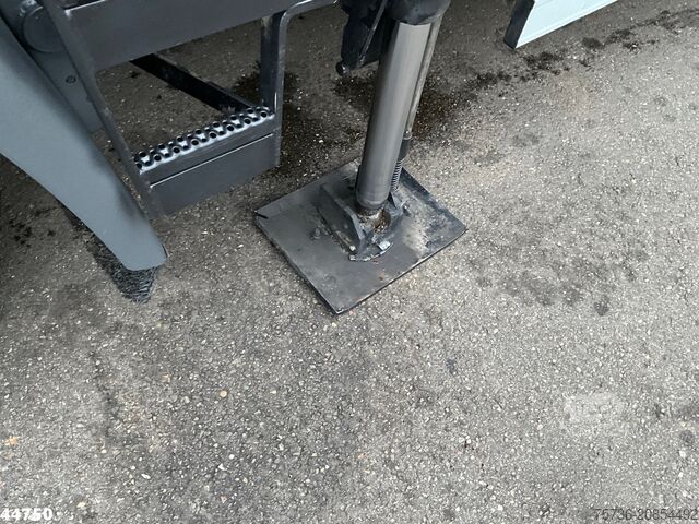 Tipper with crane DAF FAN LF 220 Euro 6 Hiab 11 Tonmeter laadkraan Ju...