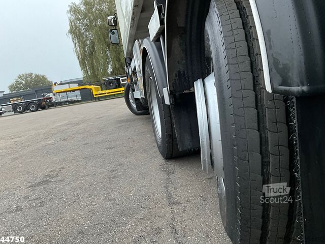 Tipper with crane DAF FAN LF 220 Euro 6 Hiab 11 Tonmeter laadkraan Ju...