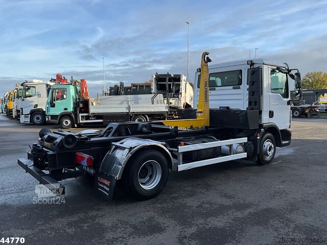 Hook arm system Man TGL 12.250 Palfinger haakarmsysteem