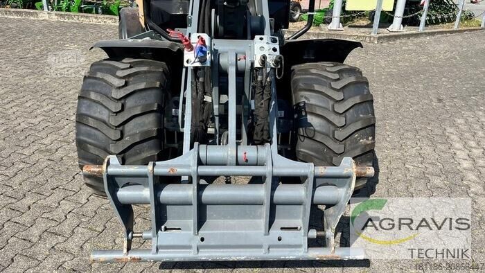 Yardlader Giant G5000