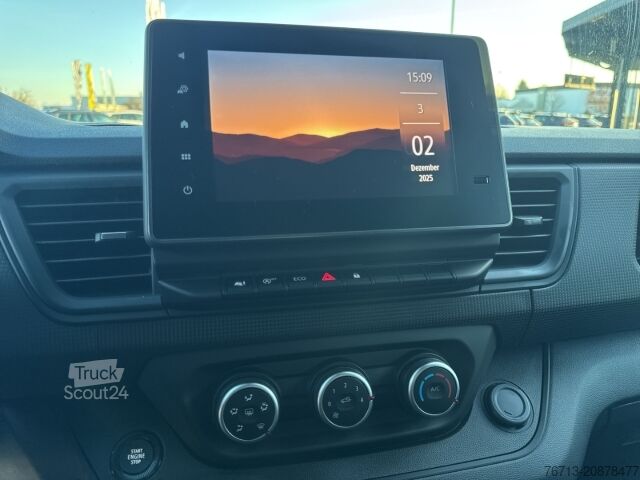 Duba panelată Renault Trafic KOMFORT L2H1 3,1t Blue dCi 150 NAVI