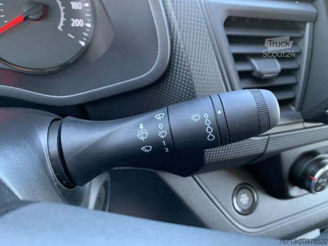 Duba panelată Renault Trafic L1H1 3.0t Blue dCi Komfort NAVI+KAMERA