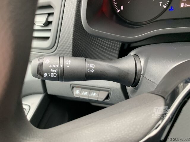 Duba panelată Renault Trafic L1H1 Komfort 3,0t Blue dCi 130 AHK+KAMERA