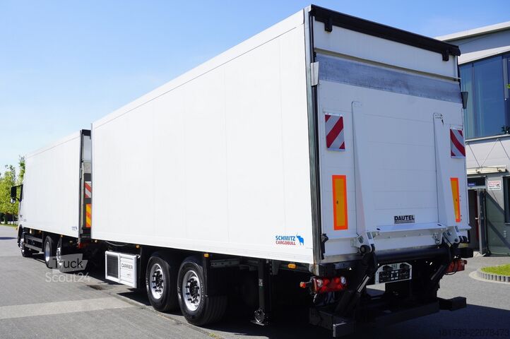 Ciężarówka chłodnia Volvo FH 440 E5 6×2 Schmitz Refrigerator – pas