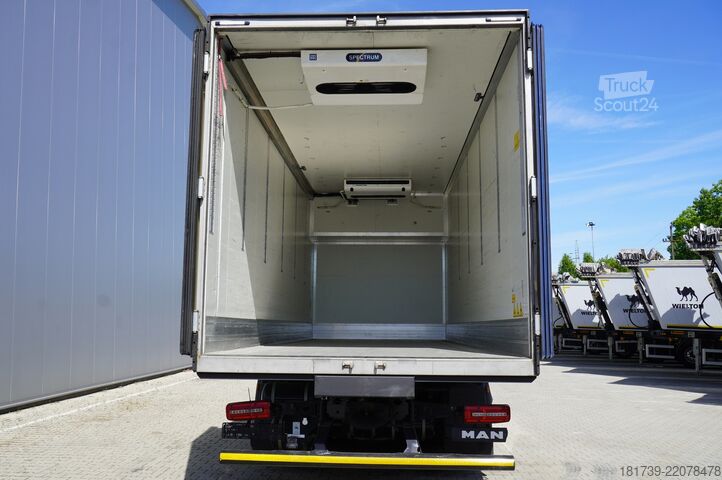 Chłodnia MAN TGX 26.470 6x2 / 80 tho. km!! / 2023