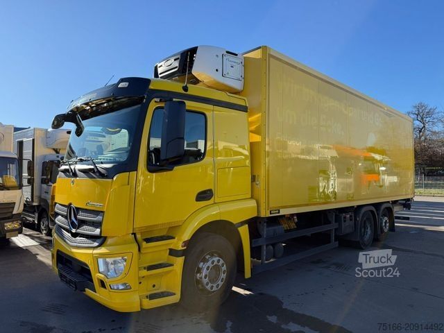 Hűtős teherautó MERCEDES-BENZ ANTOS 2540 L Kühlkoffer 8,2 m LBW 2 T*CARRIER