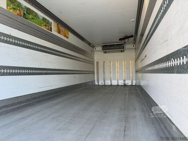Camión frigorífico MERCEDES-BENZ ANTOS 2540 L Kühlkoffer 8,1 m LBW 2 T*CARRIER