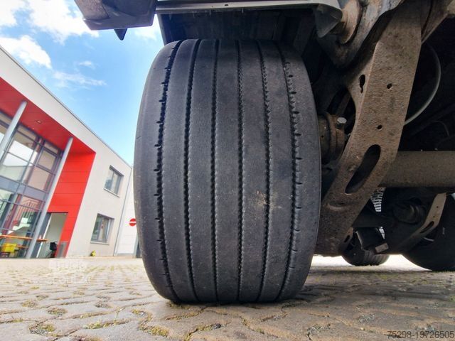 Відкритий напівпричіп з тентом KRONE SD / Hubdach / EDSCHA / Mega / Liftachse