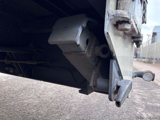 Tieflader-Sattelauflieger  Wiese Gabel Stapler Transport Tieflader WINDE