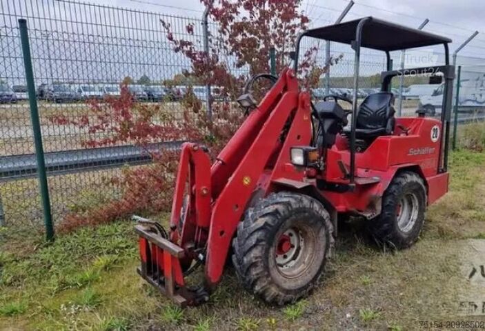 Ciągnik terminalowy Schäffer 4048